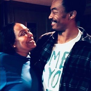 Meet your Posher, Iris